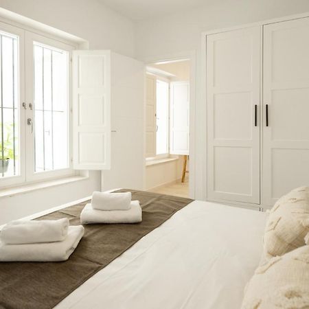 Apartamento Mucha Vida Little Apartments Кадис Екстериор снимка