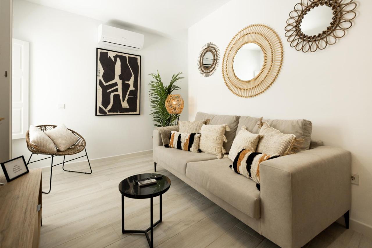 Apartamento Mucha Vida Little Apartments Кадис Екстериор снимка