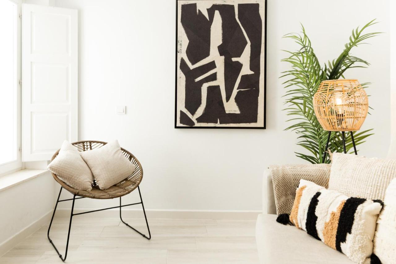 Apartamento Mucha Vida Little Apartments Кадис Екстериор снимка
