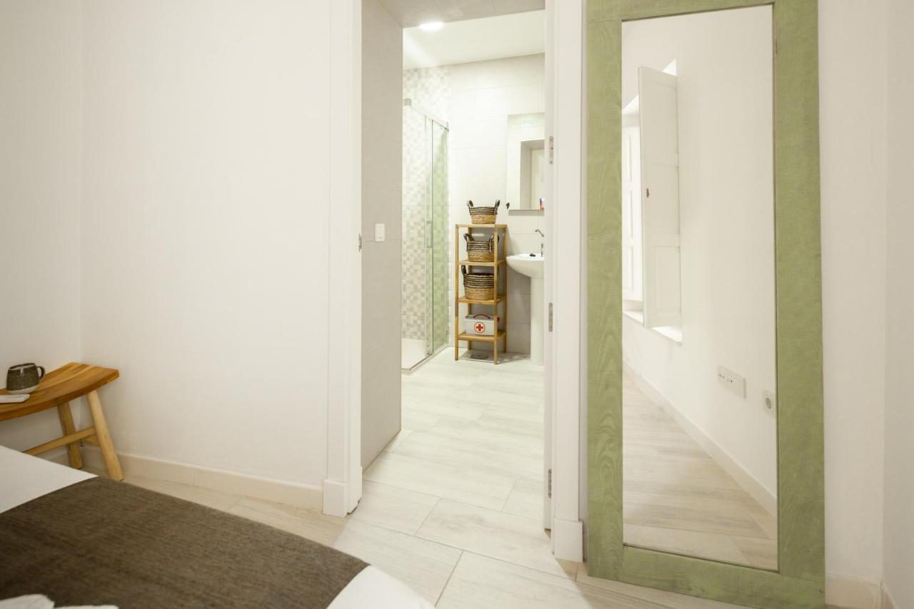 Apartamento Mucha Vida Little Apartments Кадис Екстериор снимка