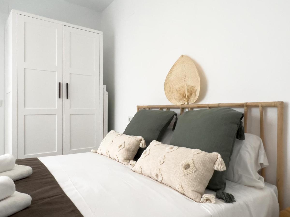 Apartamento Mucha Vida Little Apartments Кадис Екстериор снимка