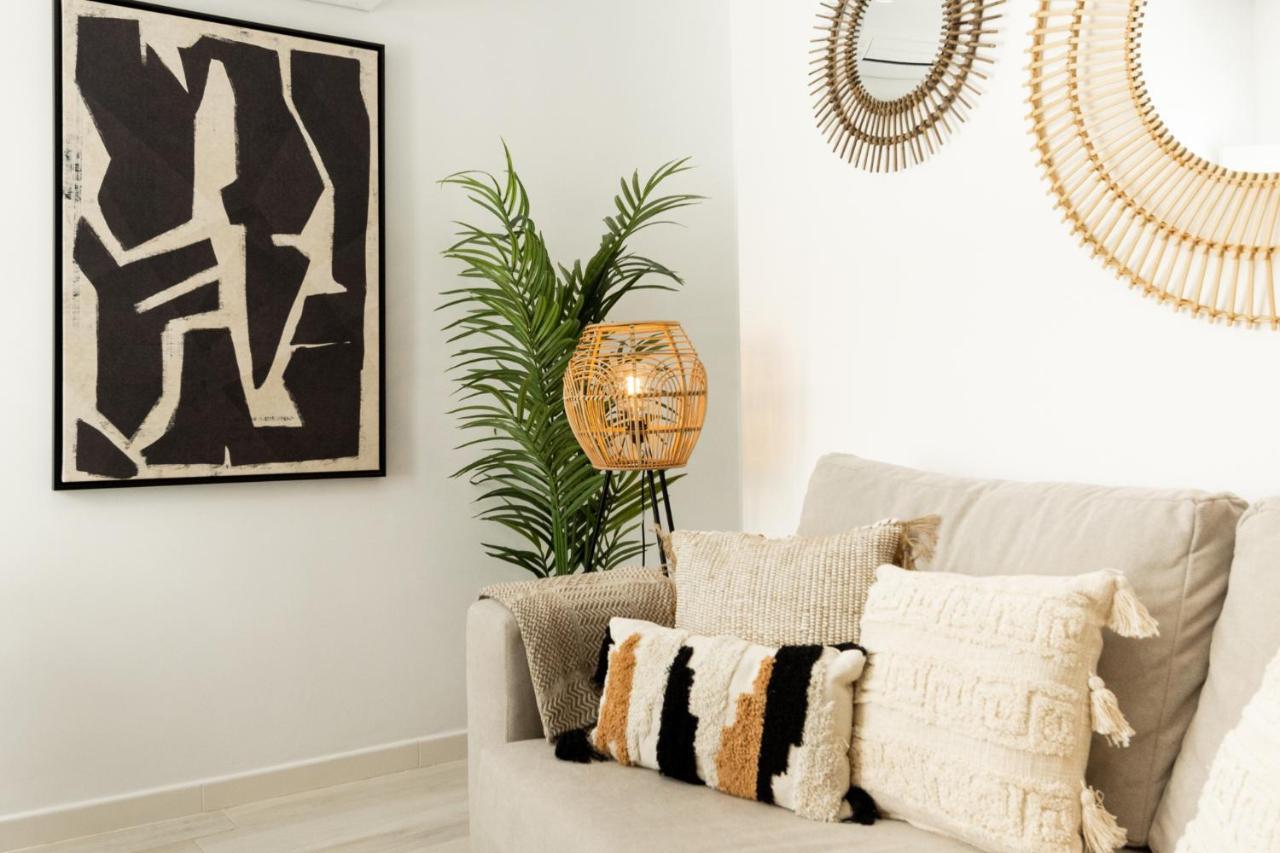 Apartamento Mucha Vida Little Apartments Кадис Екстериор снимка